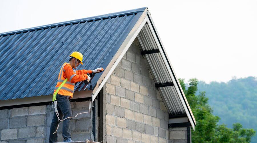 Professional residential roofers in Cissna Park, IL